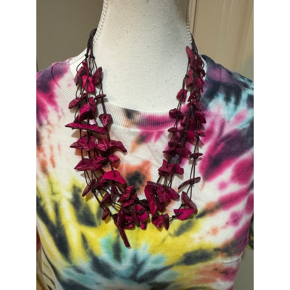 Vintage Magenta Wood Chip Necklace‎ Layered Statement Bohemian Festival Jewelry
